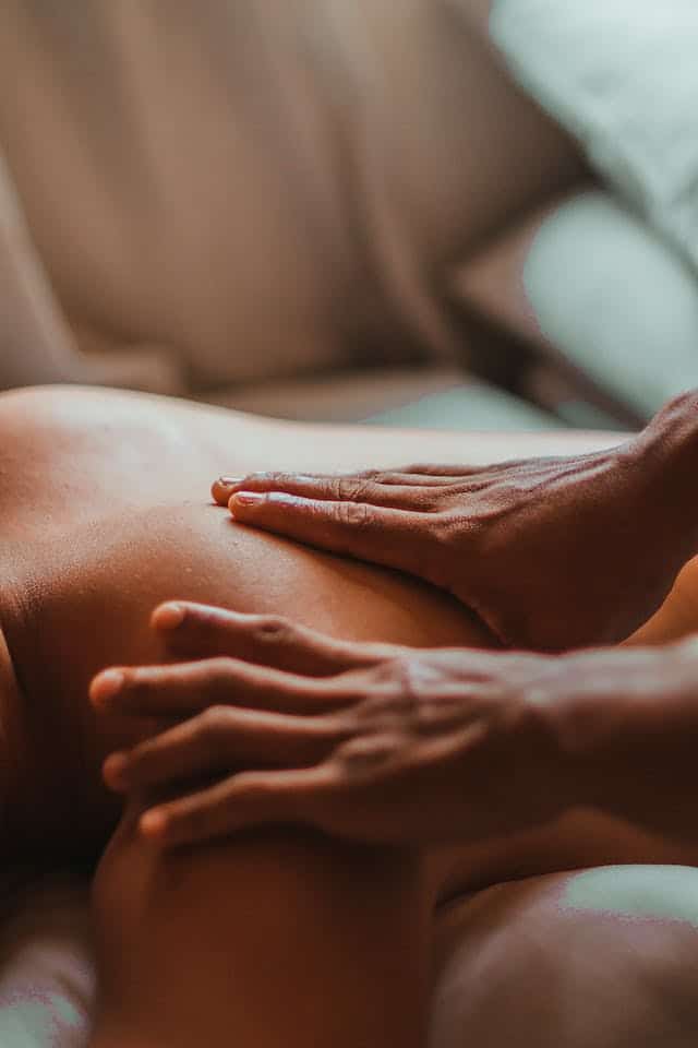 Qu&rsquo;est-ce qu&rsquo;un massage indien ayurvédique ?